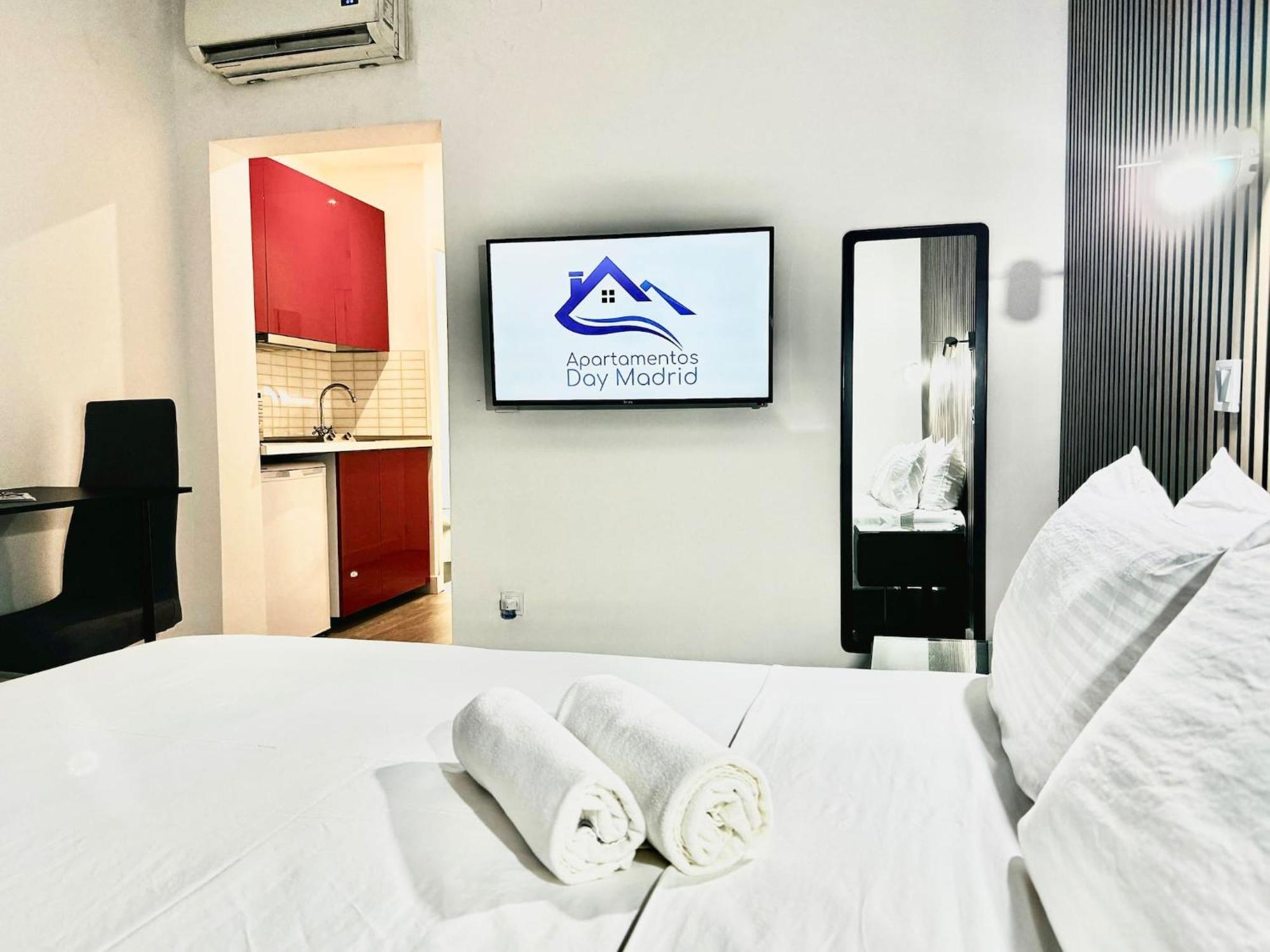 Apartamentos Day Madrid Callao Centro Gran Via Sol Malasana Esterno foto